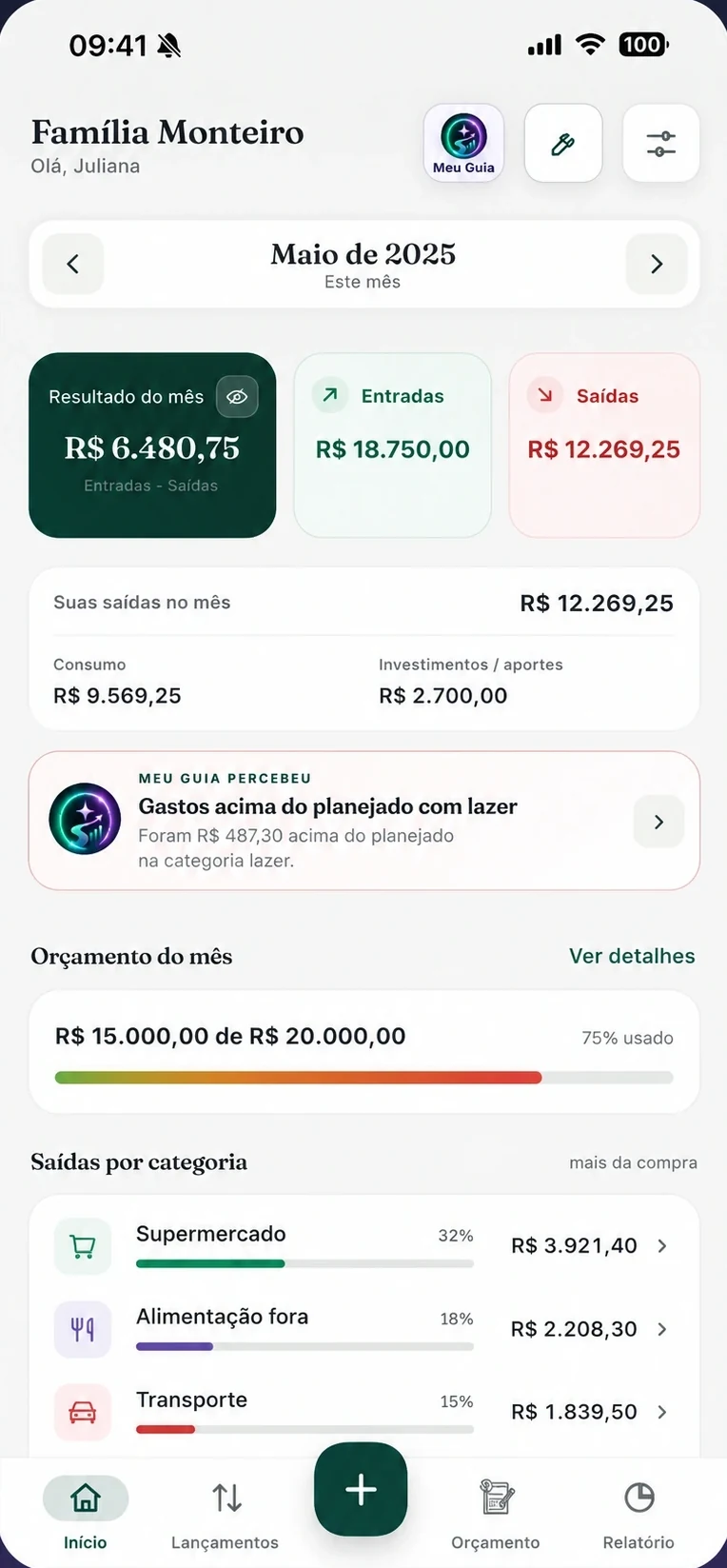 Tela demonstrativa do Finanças da Família com dados fictícios: resumo financeiro, orçamento e despesas por categoria.